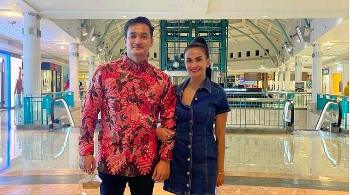 title Vanessa Angel dan Suami Pergi Selamanya, Anaknya Akan Ditanggung Crazy Rich Surabaya Vanessa Angel dan Suami Pergi Selamanya, Anaknya Akan Ditanggung Crazy Rich Surabaya