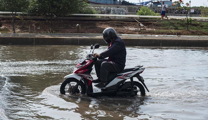  BMKG Minta Warga Jakarta Utara Waspadai Banjir Rob Awal Desember 2021