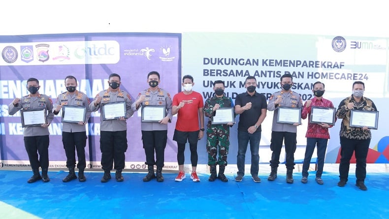 title Bebaskan Lahan dengan Damai di Sirkuit Mandalika, Kapolda dan Danrem Terima Penghargaan Bebaskan Lahan dengan Damai di Sirkuit Mandalika, Kapolda dan Danrem Terima Penghargaan