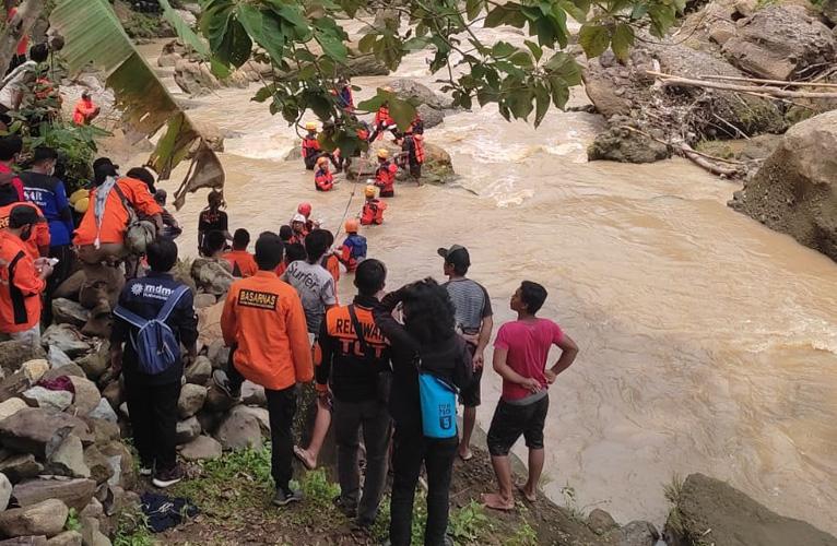 Pemancing Hilang Tenggelam di Sungai Gembong Karanganyar Ditemukan Tewas