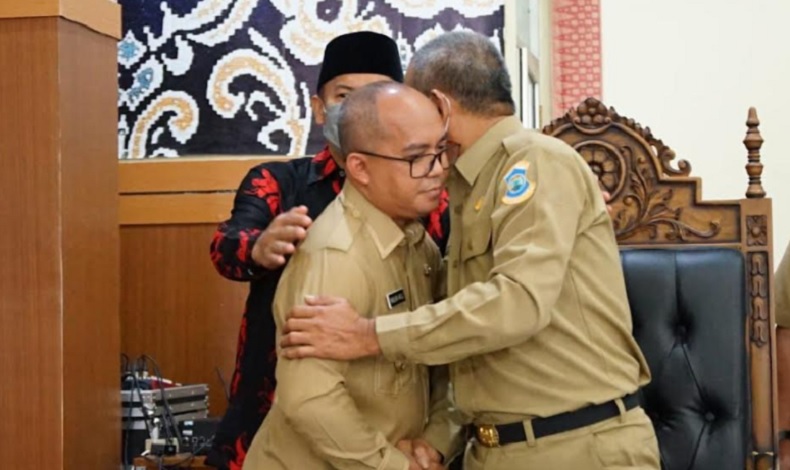 Momen Wawako Pangkalpinang M Sopian Berpelukan dengan Wali Kota usai Pertanyakan Jabatan