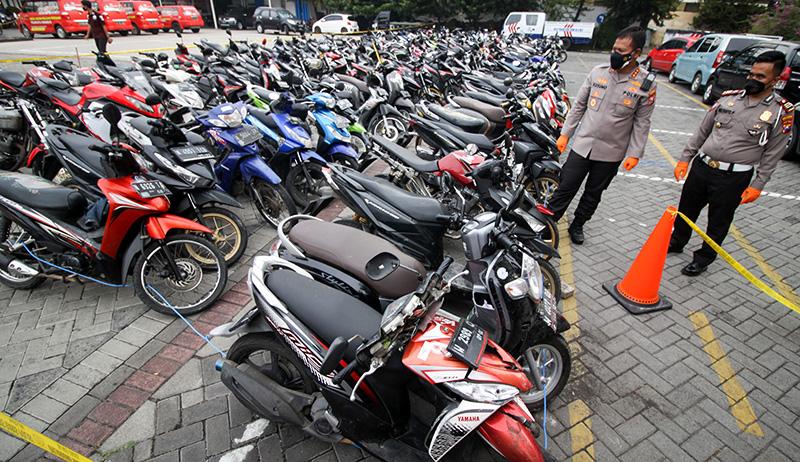 142 Motor Hasil Razia Balap Liar Disita Polisi, Knalpot Brong Dimusnahkan - Bagian 1