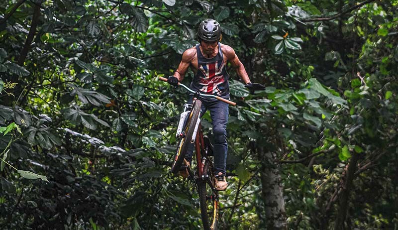 Berlatih Skill Sepeda Gunung di Hutan Universitas Indonesia - Bagian 3