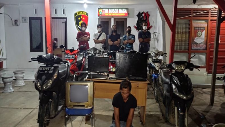 Tangkap Pencuri 21 TKP di Pangkalpinang, Tim Buser Naga Amankan 8 Motor 