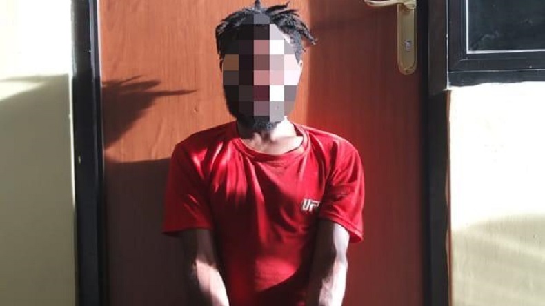 title Polisi Kejar Bandar Narkoba yang Punya Ladang Ganja di Jayawijaya Polisi Kejar Bandar Narkoba yang Punya Ladang Ganja di Jayawijaya