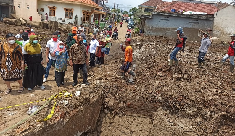 Alih Fungsi Hutan Picu Bencana, Komisi E DPRD Jatim Minta Perhutani Terbuka 