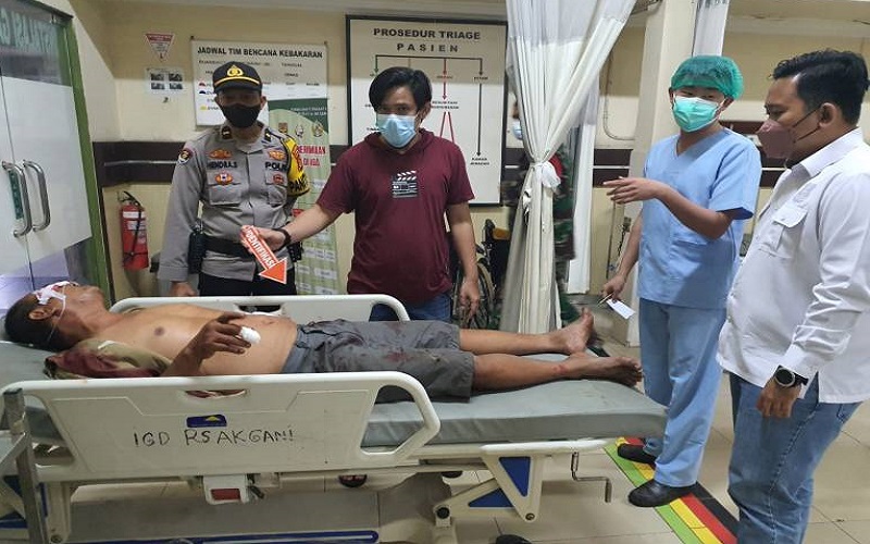 Perempuan di Palembang Tusuk Pengunjung Ampera, Korban Pria Paruh Baya