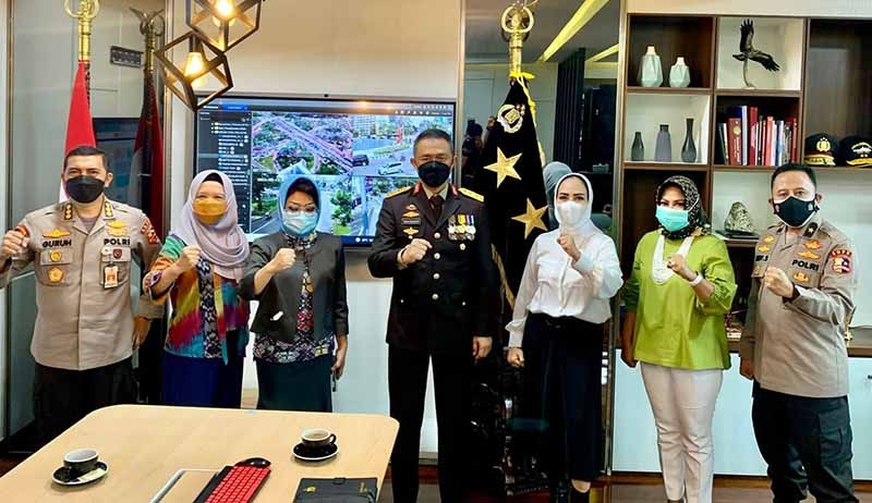 Kejar Pemulihan Ekonomi Nasional, Iwapi-Polri Akan Gelar Vaksinasi Massal - Bagian 1