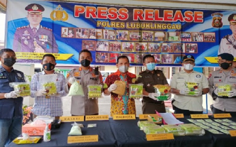 Gerebek Rumah Residivis, Polres Lubuklinggau Temukan Narkoba Senilai Rp14 Miliar