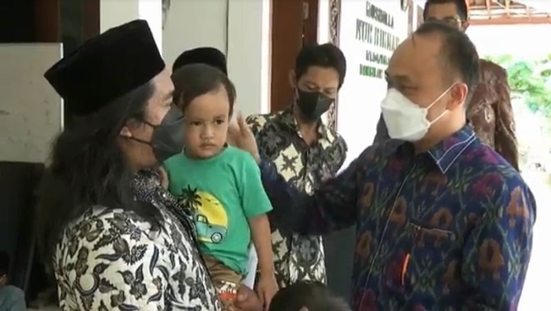 Bocah Viral di Tuban dengan Nama Panjang 19 Kata Akhirnya Dapat Akta Lahir 