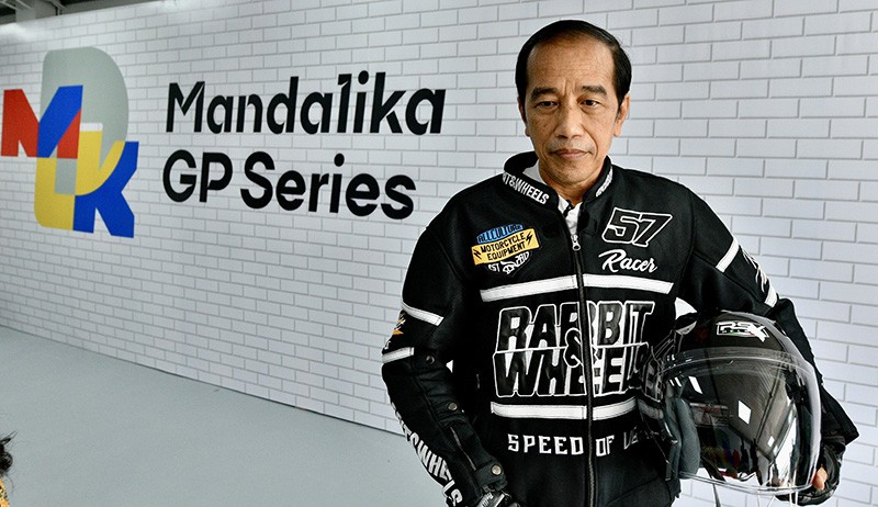 Penampakan Kawasaki W175 Custom Milik Presiden Jokowi, Warna Hijau Ada Tulisan RI 1 - Bagian 2