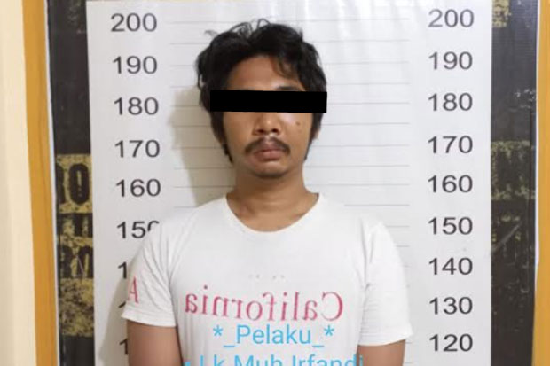 Ponsel Iphone Penjual Nasi Goreng Digasak Pelanggan gegara Sibuk Masak