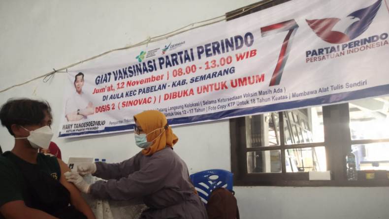 Vaksinasi Massal di Semarang, Wujud Perjuangan Partai Perindo untuk Rakyat