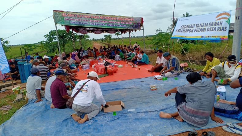 Masuk Musim Tanam, Petani Desa Rias Gelar Ritual Sedekah Bumi