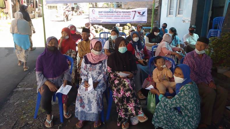 Ingin Pandemi Cepat Berakhir, Warga Mlilir Antusias Ikuti Vaksinasi Partai Perindo