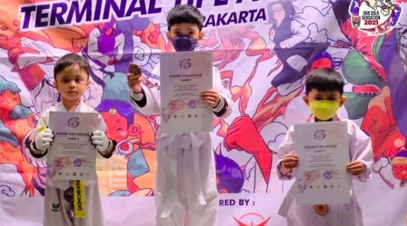 Cucu Presiden Jan Ethes Juara Pertama Taekwondo, Netizen: Gemes Banget 