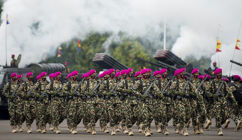 Foto-Foto HUT ke-76 Korps Marinir TNI AL - Bagian 2