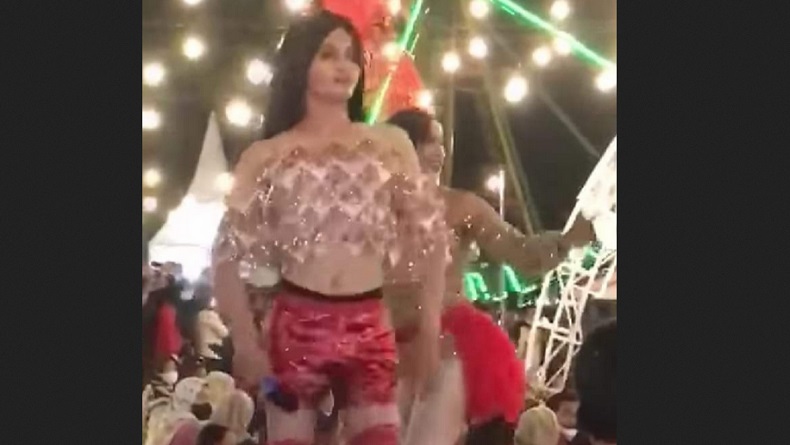 title Heboh Aksi Tarian Waria, Pemko Binjai Akan Tindak Tegas Pengelola Heboh Aksi Tarian Waria, Pemko Binjai Akan Tindak Tegas Pengelola