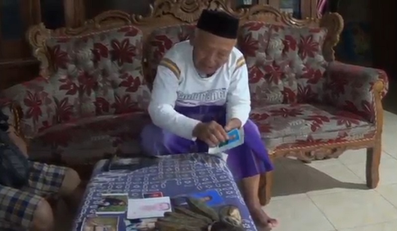 Viral Kakek 80 Tahun di Blitar Buka Biro Jodoh, Rp100.000 Sudah Dapat Pasangan 