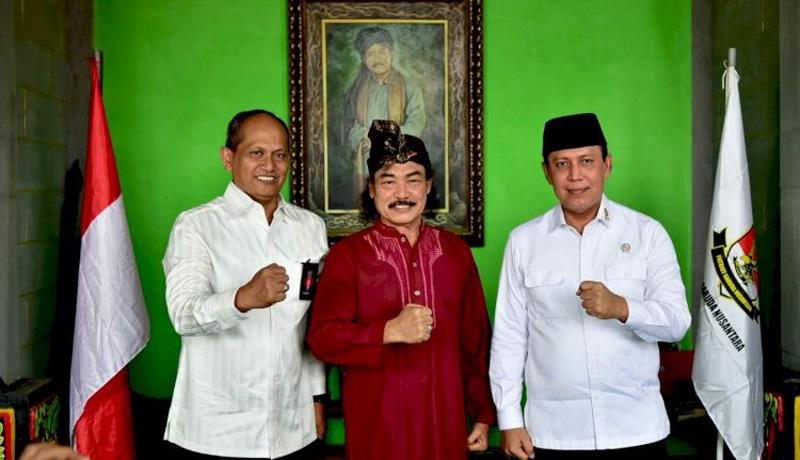title Kepala BNPT Kunjungi Eks Panglima Pasukan Berani Mati Era Gus Dur di Semarang, Ada Apa? Kepala BNPT Kunjungi Eks Panglima Pasukan Berani Mati Era Gus Dur di Semarang, Ada Apa?