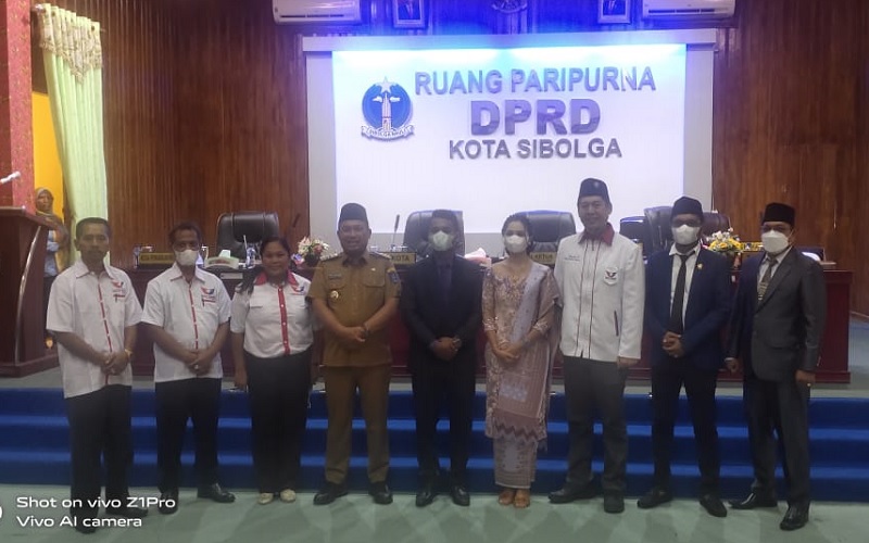 title Kader Perindo Selfi Kristian Purba Dilantik Jadi Wakil Ketua DPRD Kota Sibolga Kader Perindo Selfi Kristian Purba Dilantik Jadi Wakil Ketua DPRD Kota Sibolga