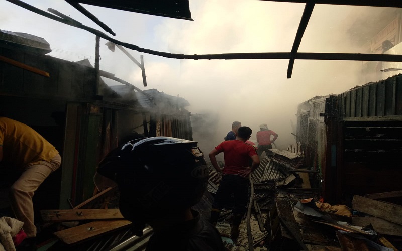 ASN di Bukittinggi Diperintahkan Bantu Bersihkan Lokasi Kebakaran Pasar Bawah