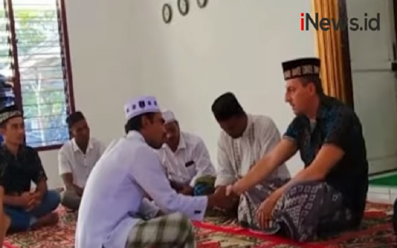Nikahi Gadis Aceh, Warga Amerika Ini Mantap Masuk Islam