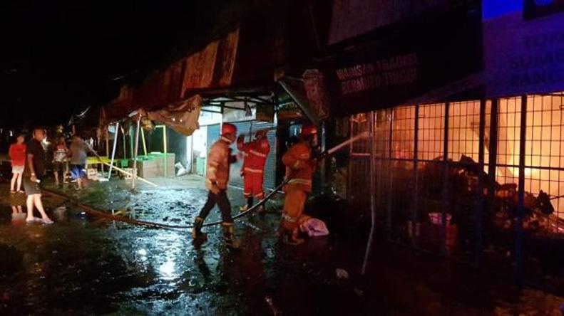 Ruko Pasar Sumpiuh Banyumas Ludes Terbakar, Kerugian Ratusan Juta Rupiah