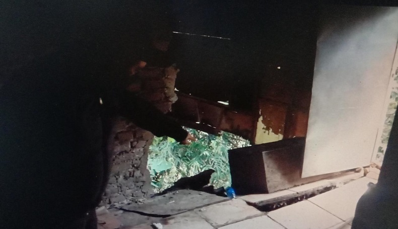 2 Rumah di Bantaran Sungai Cipaganti Bandung Rusak, Sebagian Ambruk