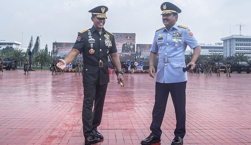 Salam Komando Panglima TNI Jenderal Andika Perkasa dan Marsekal Hadi Tjahjanto - Bagian 2