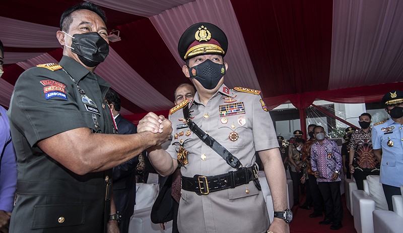 Salam Komando Panglima TNI Jenderal Andika Perkasa dan Marsekal Hadi Tjahjanto - Bagian 4