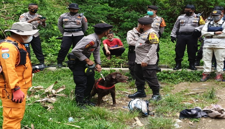 Anjing Pelacak Cari Pria Hilang Misterius di Cadas Pangeran Sumedang 
