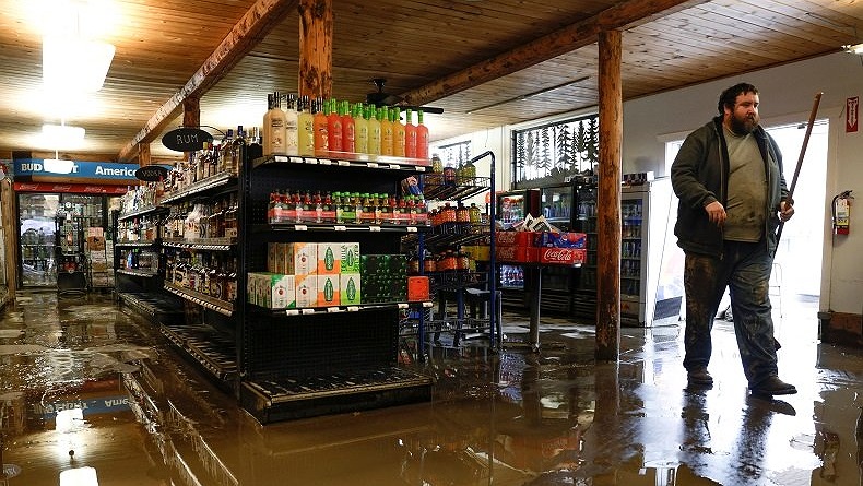 Banjir dan Tanah Longsor, Ribuan Orang di Columbia Mengungsi