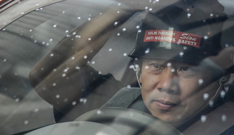Helm Terapi Anti Ngantuk Berisi 76 Duri untuk Melancarkan Peredaran Darah - Bagian 3