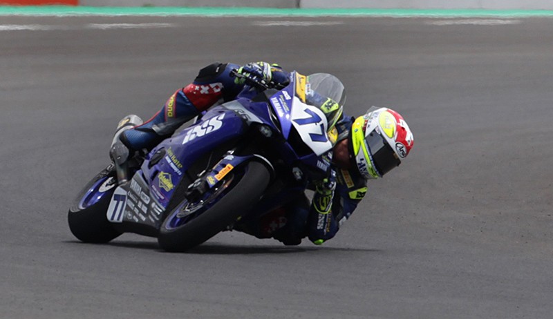 Sejumlah Pembalap WSBK Jatuh saat Latihan Bebas di Sirkuit Mandalika - Bagian 5