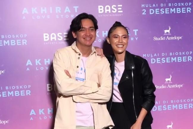 Adipati Dolken Dan Della Dartyan Jalani Cinta Beda Agama Di Akhirat A Love Story 