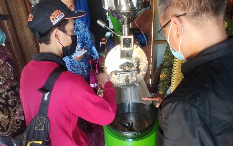Petani Kopi di Kalsel Diajak Naik Kelas, Diajari Pengolahan Sesuai Target Pasar