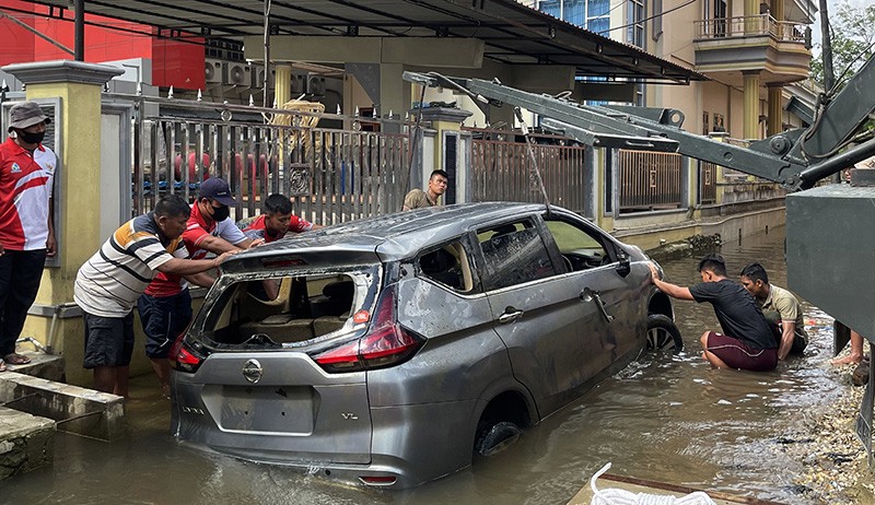 Gegara Mobil Timpa Pipa Perumdam, Kawasan Ini 9 Hari Tidak Dapat Pasokan Air  - Bagian 1