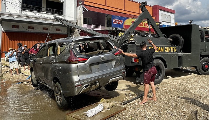 Gegara Mobil Timpa Pipa Perumdam, Kawasan Ini 9 Hari Tidak Dapat Pasokan Air  - Bagian 2