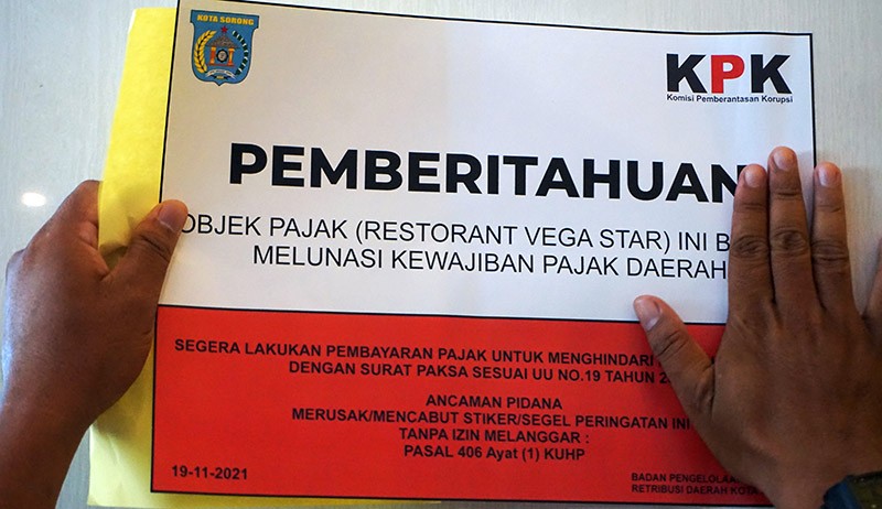 8 Hotel di Sorong Dipasang Stiker oleh KPK karena Tunggak Pajak Rp4,6 Miliar  - Bagian 1