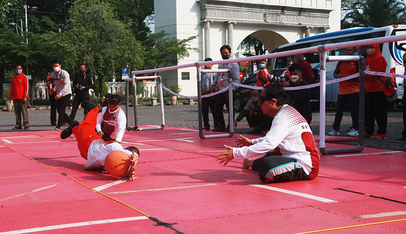 Serunya Penyandang Tunanetra Bermain Sepak Bola di Semarang - Bagian 4