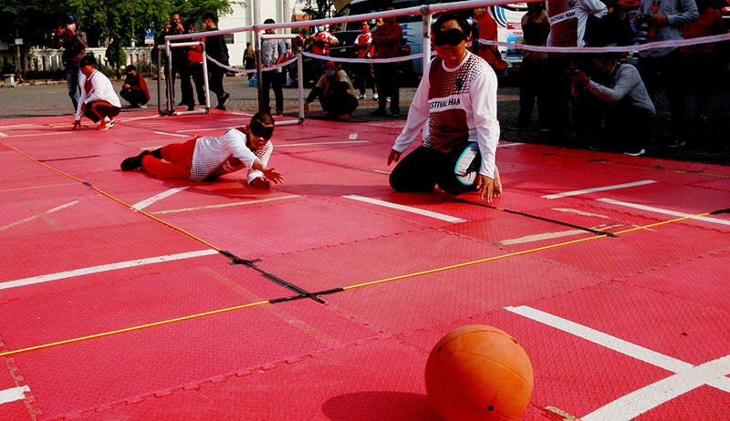 Serunya Penyandang Tunanetra Bermain Sepak Bola di Semarang - Bagian 2