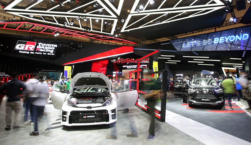 Hari Terakhir, Pengunjung Padati Pameran Otomotif GIIAS 2021 - Bagian 2