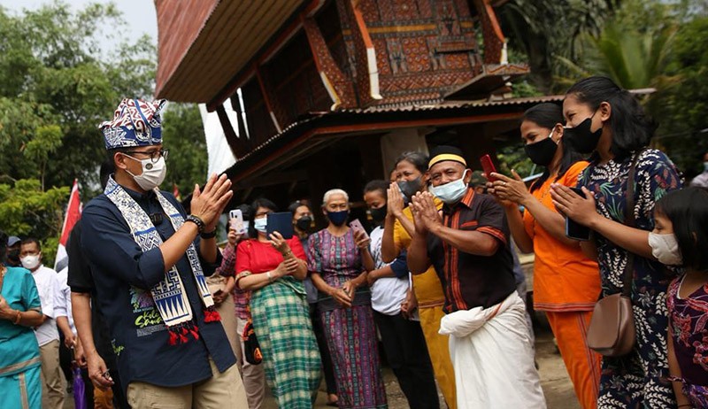 Bangkitkan Ekonomi, Sandiaga Uno Kirim Mesin Pemotong Bambu - Bagian 2
