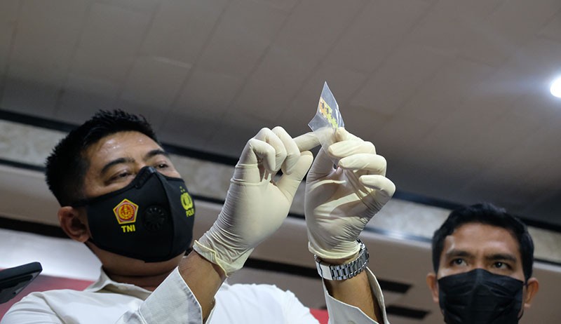 Penampakan Narkoba Jenis Prangko LSD, Ditempel di Lidah Efek Halusinasi 2 Jam - Bagian 2