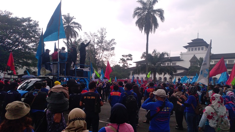 Tolak UMP Jabar 2022, Ribuan Buruh se- Jawa Barat Bakal Geruduk Gedung Sate
