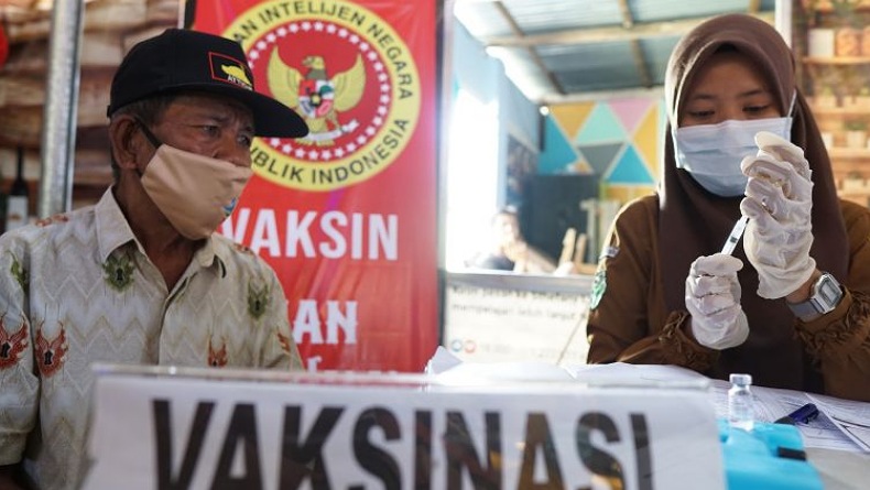 Binda Gorontalo Gelar Vaksinasi Covid-19 bagi Ratusan Warga Lansia
