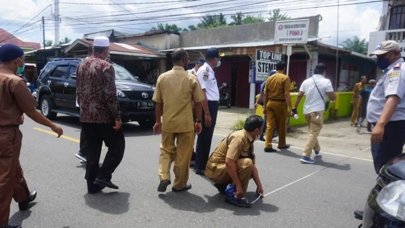 Sempit dan Sering Macet, Jalan di Simpang Empat Pasaman Barat Segera Dilebarkan