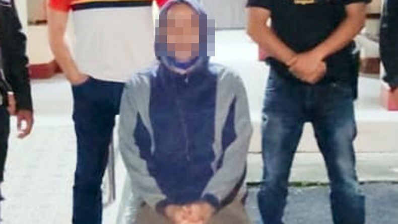 title Tersinggung Difitnah Curi Durian, Warga Tomohon Ini Ngamuk Pakai Sajam Rusak Tanaman Tersinggung Difitnah Curi Durian, Warga Tomohon Ini Ngamuk Pakai Sajam Rusak Tanaman