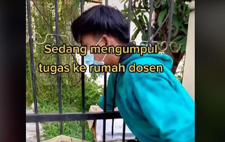 Viral Dosen Siapkan Kardus di Depan Rumah Kumpul Tugas Mahasiswa, Picu Debat Netizen
